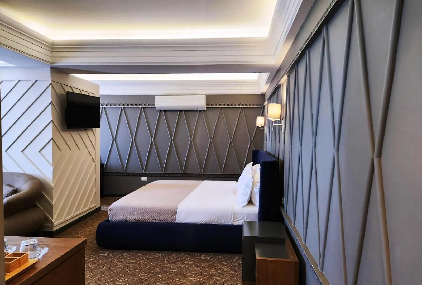 Porta Kavalja Resort Golem  Hotell